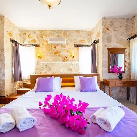 Marsilya Is Stone House For 8 People With A Magnificent Sea View In Kalkan فيلة *