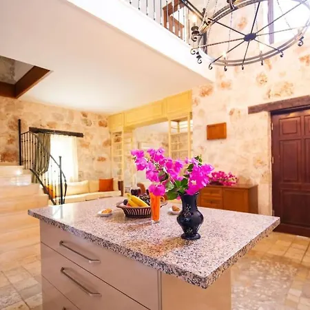 Marsilya Is Stone House For 8 People With A Magnificent Sea View In Kalkan فيلة